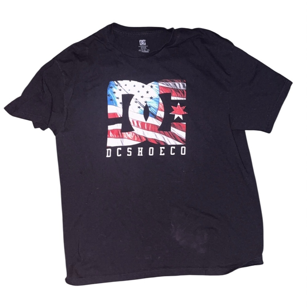 DC Men's Black and Multicolor Graphic Tee